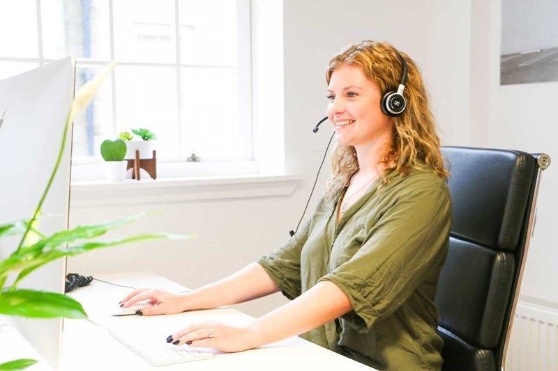 Benefits of using a call handling service